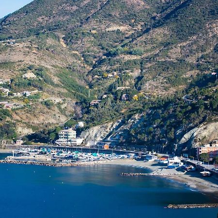 Peace Lägenhet Levanto Exteriör bild